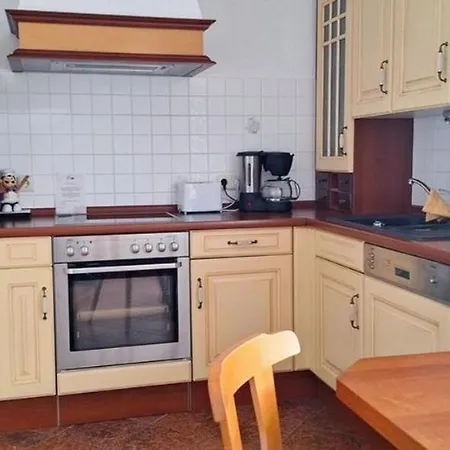 Apartamento E1 *